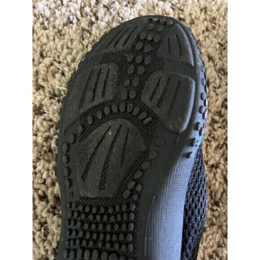 Water shoes with ties‎ size 13